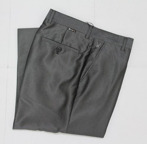 西裤<a href=//kvhtf.com/ target='_blank'>面料</a>有哪些？买西裤什么面料好？
